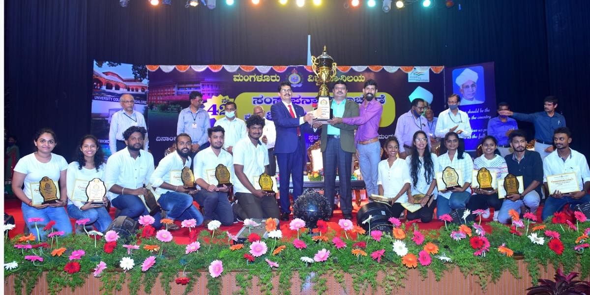 The team from MGM College, Udupi, representing Mangalore University, which bagged the championship at the inter-university youth festival held in Noida, in 2020, was felicitated during the 42nd Foundation Day of Mangalore University on Wednesday.