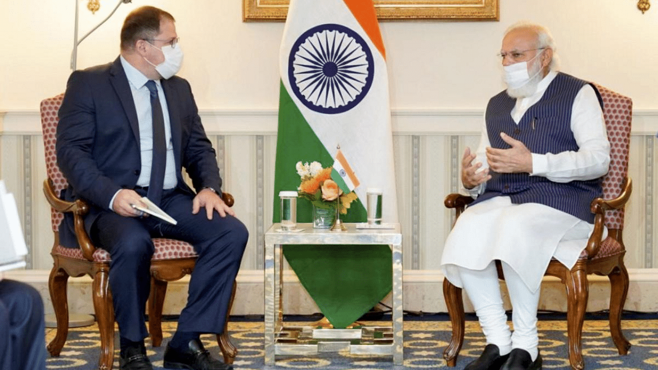 Prime Minister Narendra Modi with CEO of Qualcomm Cristiano Amon during a meeting. Credit: PTI Photo
