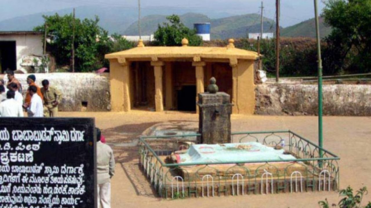Cave shrine of Bababudangiri in Chikkamagaluru district. Credit: DH File Photo