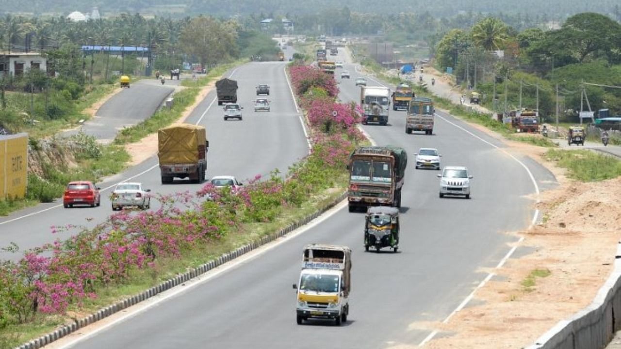 The NHAI has identified 11 key projects in Karnataka. Credit: DH File Photo