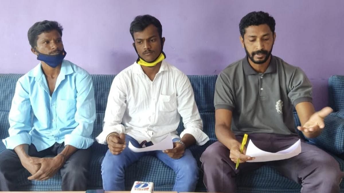 Soligara Sangha president H H Kumar speaks during a press conference in Kushalnagar on Tuesday.
