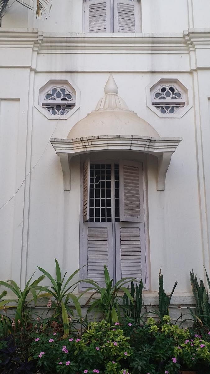 The unusual chajjas above the windows. Photos courtesy: INTACH Bengaluru Chapter