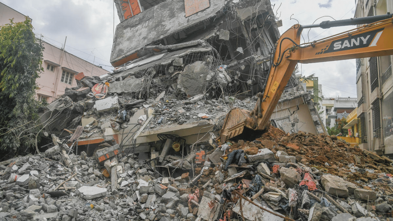 A building which collapsed in Bengaluru recently. DH photo