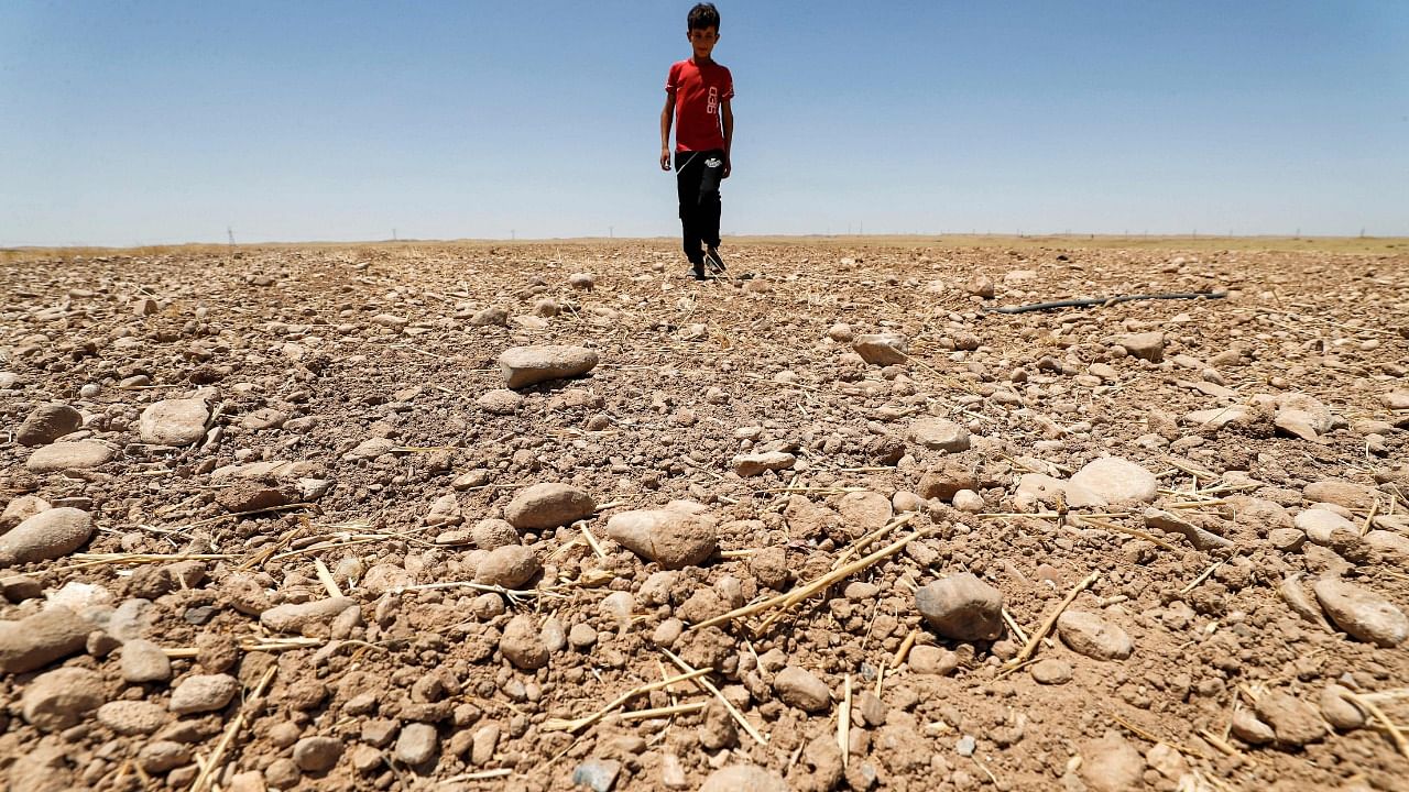 The climate crisis threatens a double blow for the Middle East, experts say, by destroying its oil income as the world shifts to renewables and raising temperatures to unlivable extremes. Credit: AFP File Photo