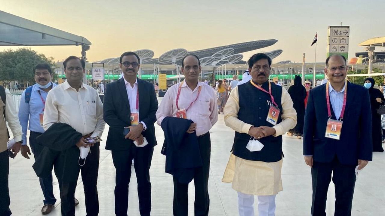 Murugesh Nirani (2nd from right) stands alongside rest of Karnataka's Dubai Expo 2020 delegation. Credit: Twitter/@NiraniMurugesh