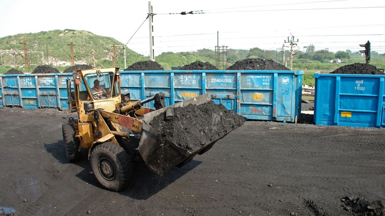 Asia-Pacific accounts for about three-quarters of global coal consumption -- even as the region struggles with the environmental and public health impacts of global warming, from deadly levels of air pollution in India to extreme heatwaves and wildfires in Australia. Credit: AFP Photo