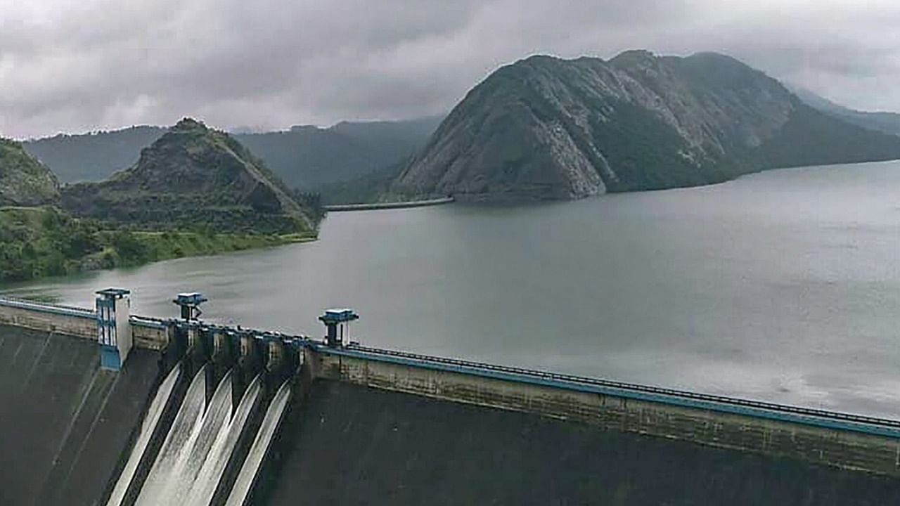 The full reservoir level of Idukki dam is 2,403 feet. Credit: PTI File Photo
