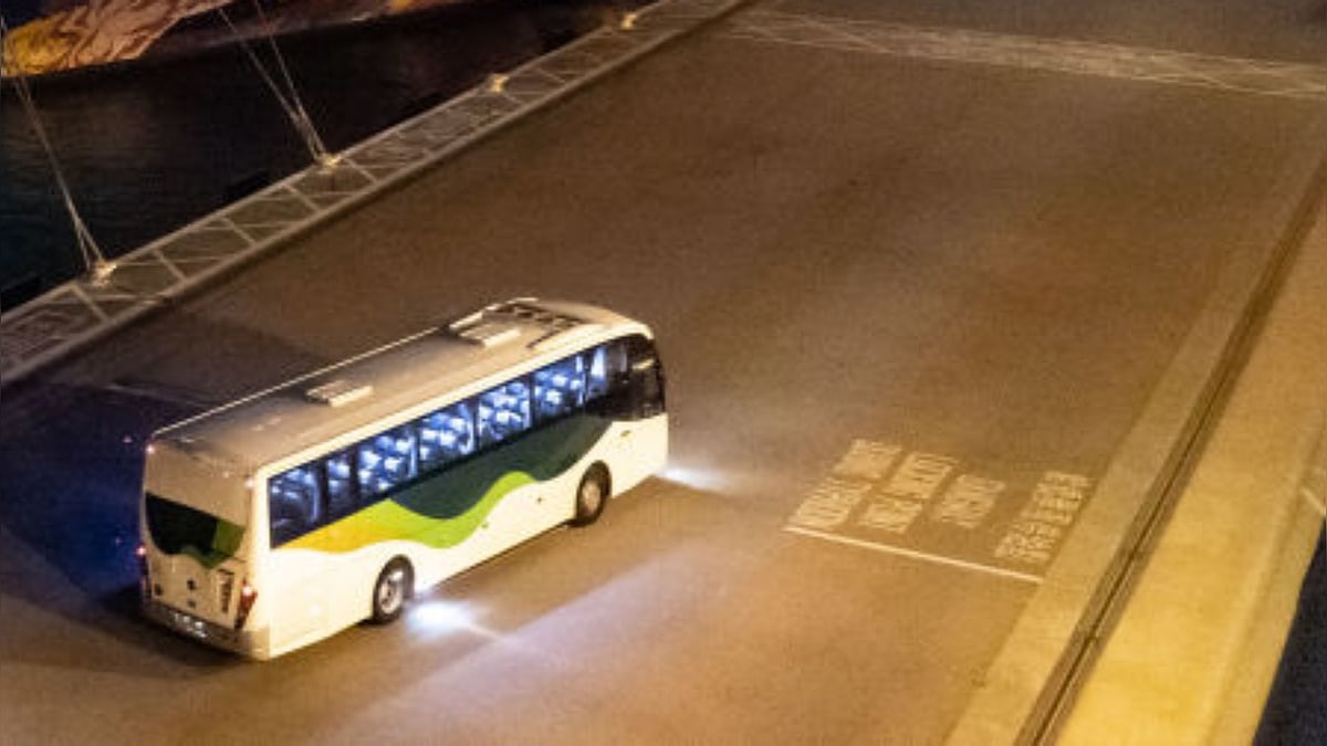 For sleepy Hong Kong residents, 5hour bus tour is a snooze