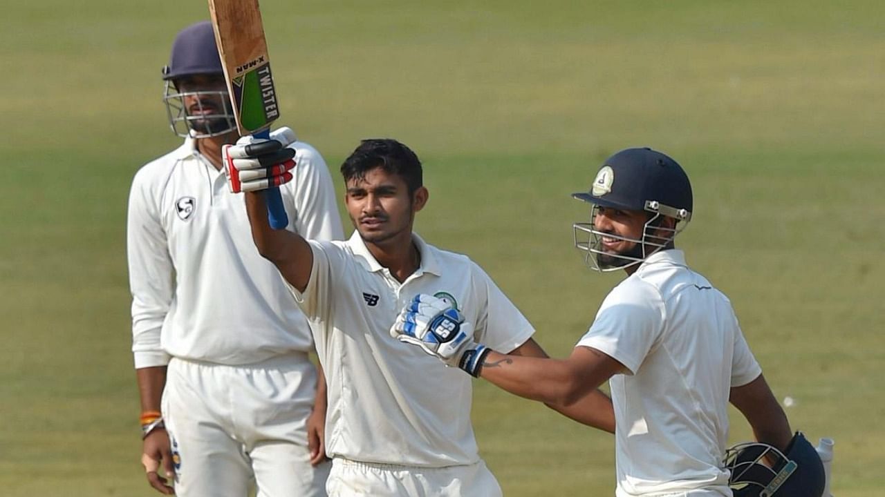 Akshay Wadkar (centre). Credit: PTI Photo