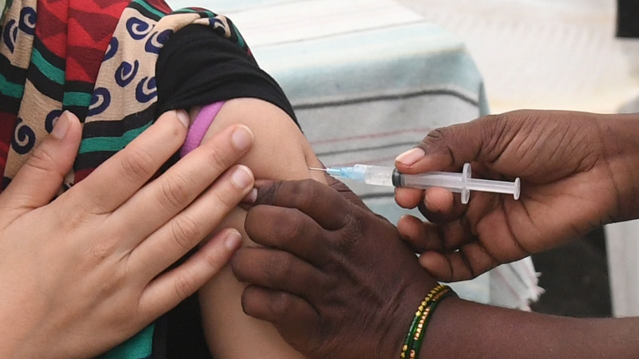 The district's vaccination coverage at 68.55% (first dose) is less than the state (84.86%) and the national average for first dose coverage. Credit: DH File Photo/S K Dinesh