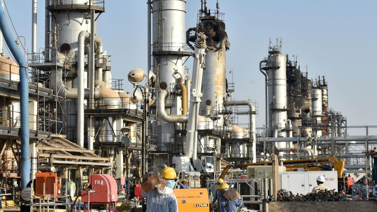 Employees of Aramco oil company working in Saudi Arabia's Abqaiq oil processing plant. Credit: AFP Photo