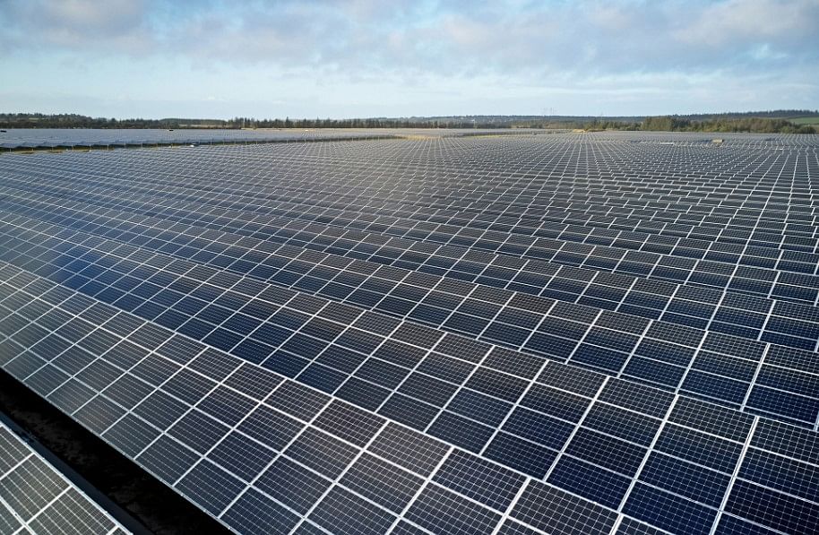 One of Scandinavia’s largest solar arrays powers Apple’s Viborg data center and is the first Danish solar project built without the use of public subsidies. Credit: Apple