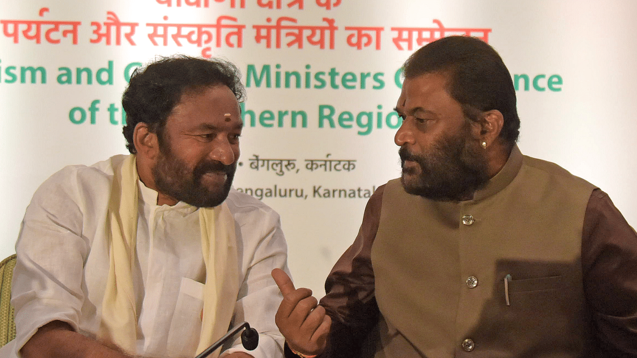 Minister of Tourism, Culture and DoNER Kishan Reddy and tourism, environment and ecology minister Anand Singh. Credit: DH Photo