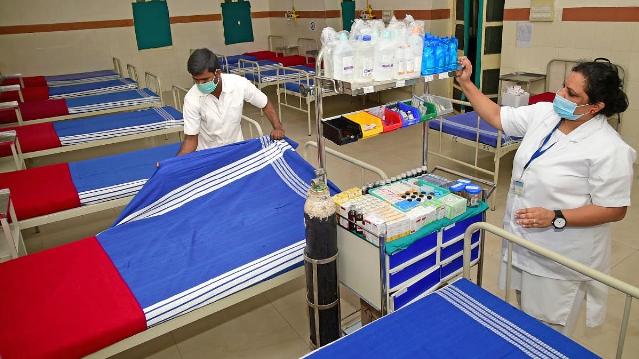 A special ward has been set up at Minto Hospital to treat firecracker injuries. Credit: DH Photo/Ranju P