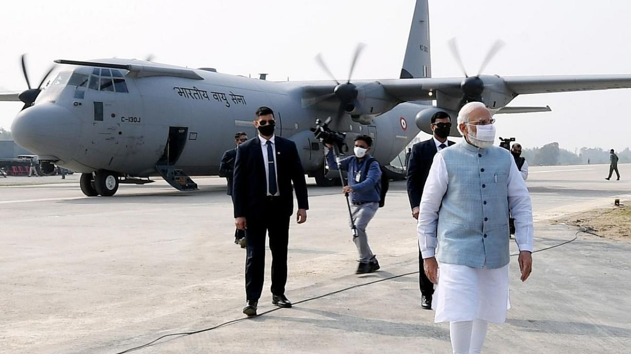 Prime Minister Narendra Modi arrives for the inauguration of the 341 kilometres long Purvanchal expressway, in Sultanpur district, in Uttar Pradesh. Credit: IANS Photo