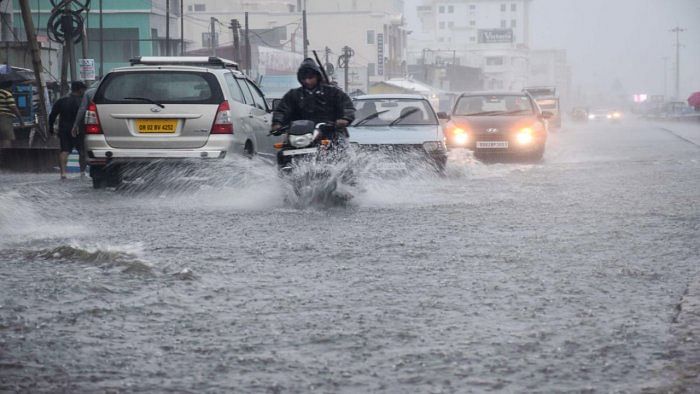 Squall with wind speed gusting up to 65 kmph likely to commence along the Andhra Pradesh and south Odisha coasts from Wednesday. Credit: PTI File Photo