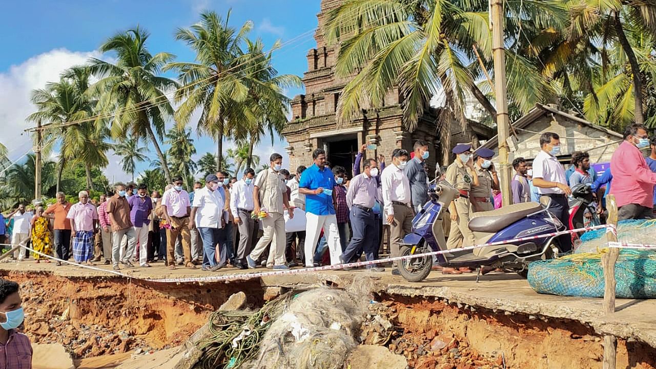 Central Disaster team visits flood-affected coastal zones of Pillaichavadi, in Puducherry. Credit: PTI Photo
