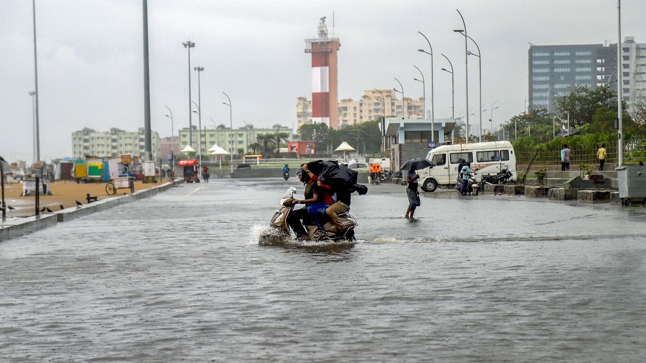 Thoothukudi and Tirunelveli districts were battered with heavy rains for the second consecutive day on Friday. Credit: PTI Photo
