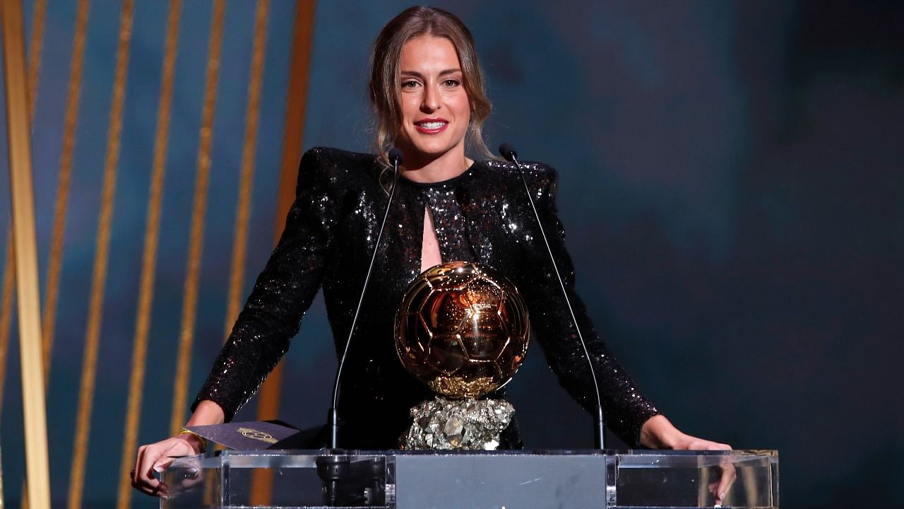 Barcelona's Alexia Putellas with the women's Ballon d'Or award. Credit: Reuters Photo