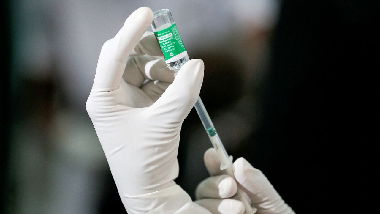 A nurse prepares a dose of the Covishield Covid-19 vaccine. Credit: Reuters File Photo