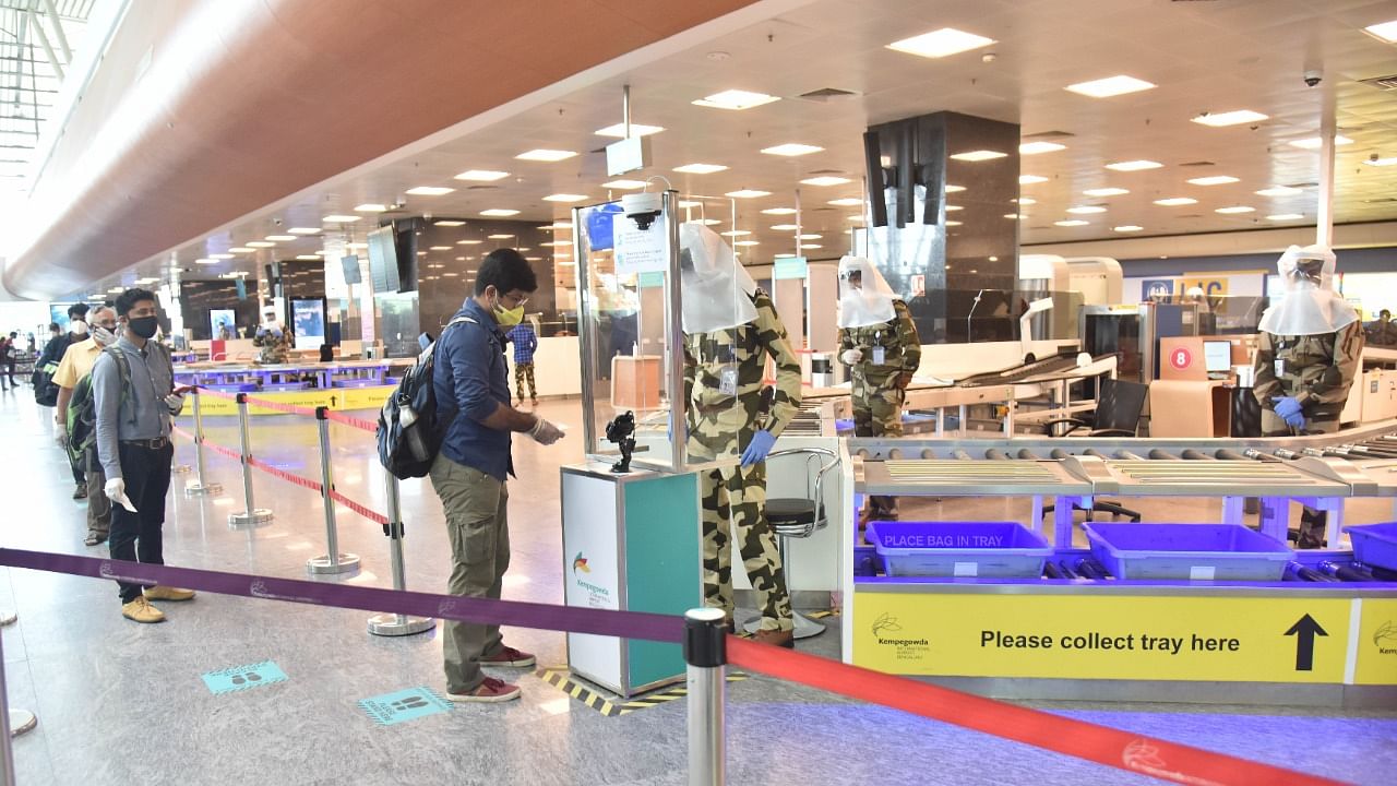 The officials said that the 2 persons were not found at the addresses given by them at the airport and their mobile phones were switched off. As many as 57 persons had arrived from high risk countries. Credit: DH File Photo