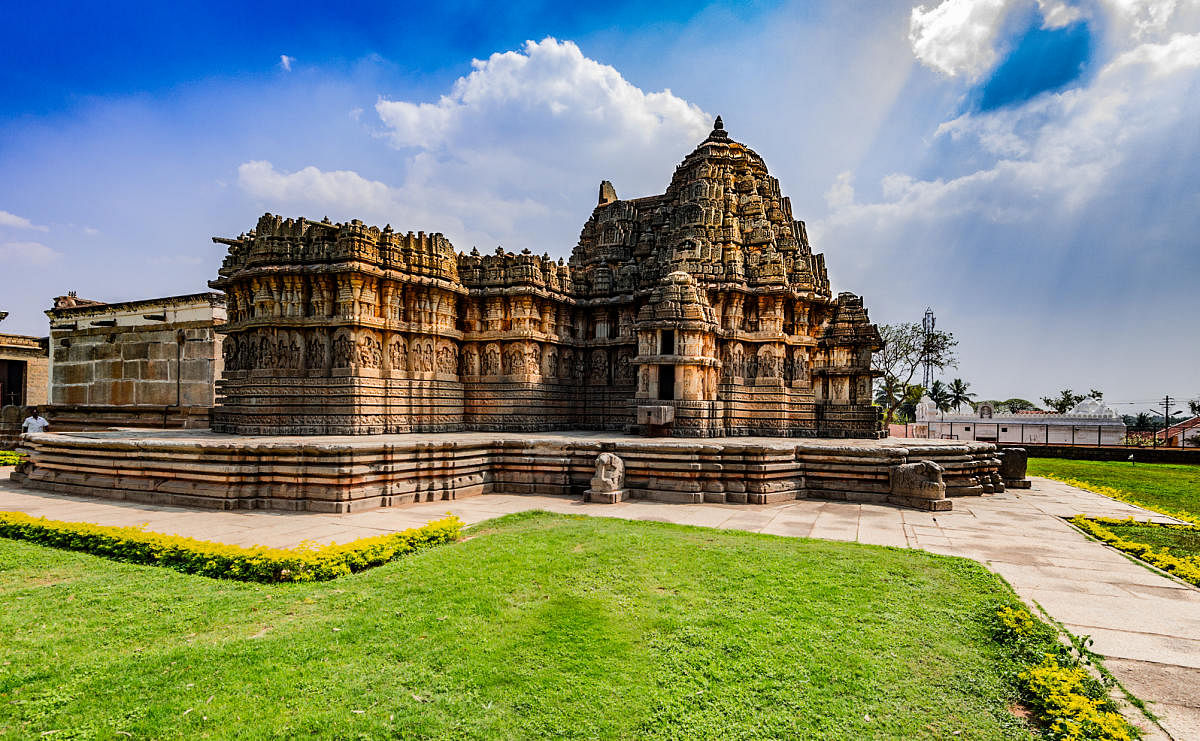 Lakshminayarana Temple, Hosaholalu. PIC COURTESY WIKIPEDIA