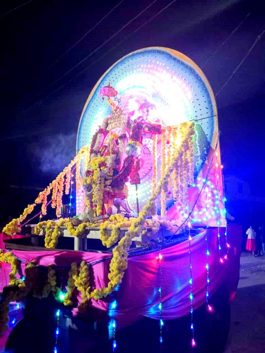 A procession was taken out as a part of Gramadevathe Sri Banashankari annual fair in Hebbale village. DH Photo