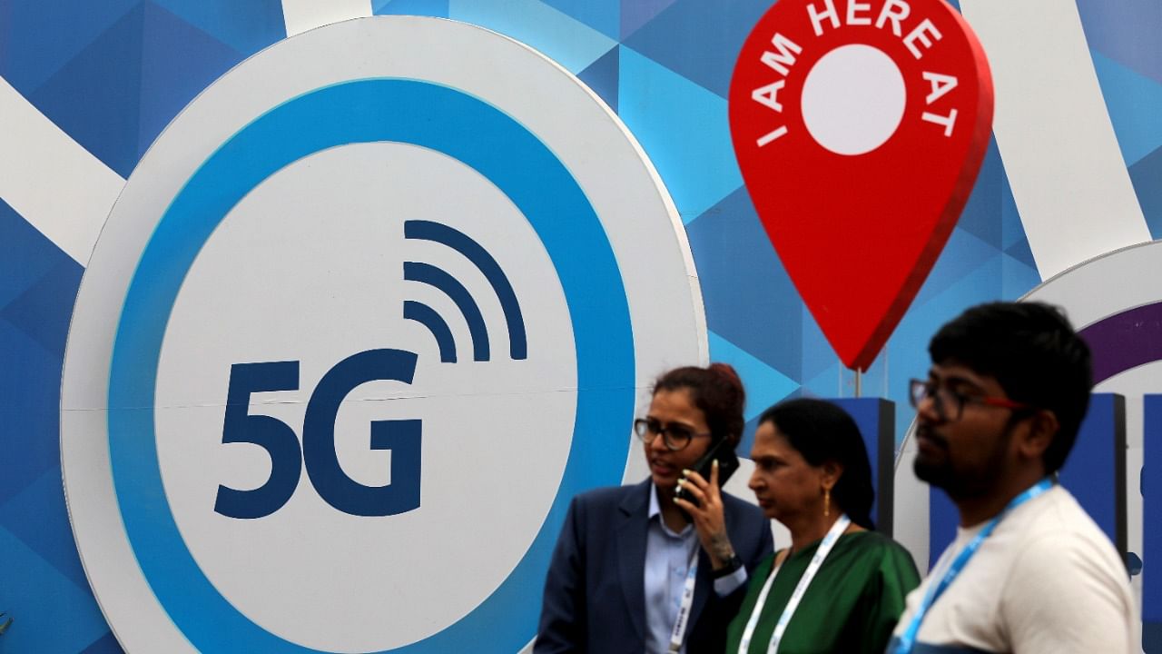 Industry heads said that more optical fibres are required for seamless delivery of 5G services. Credit: Reuters File Photo