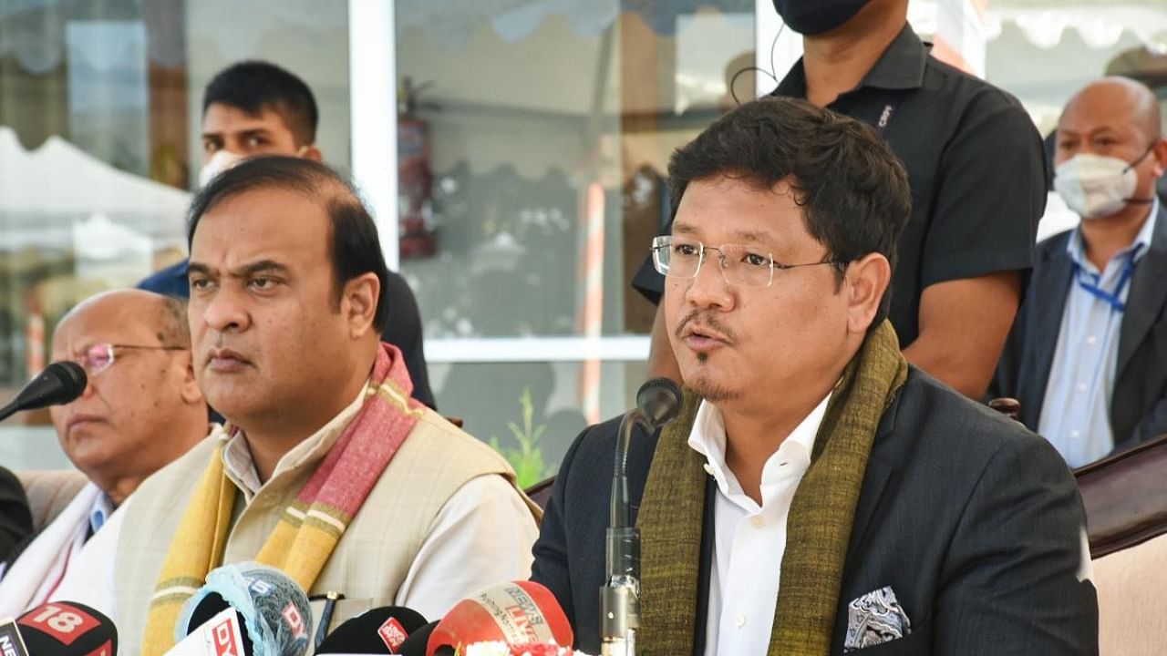Assam Chief Minister Himanta Biswa Sarmah and Meghalaya Chief Minister Conrad Sangma. Credit: PTI Photo