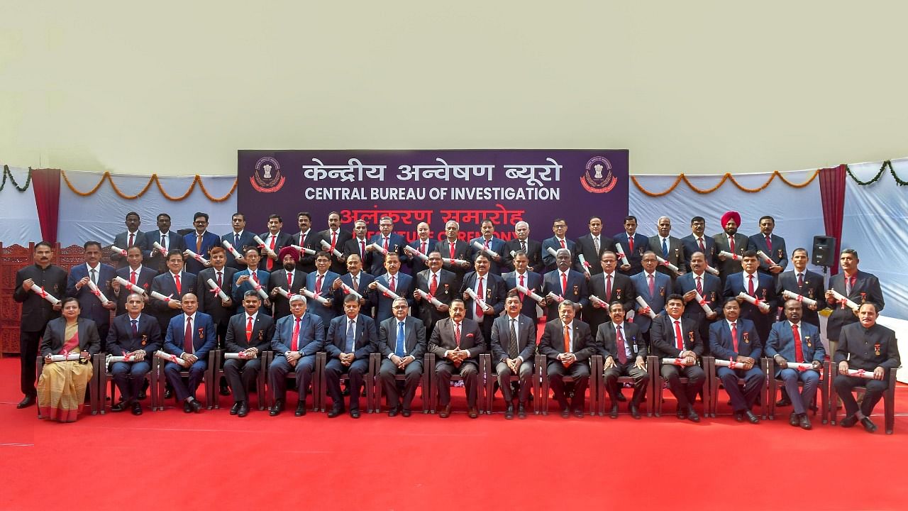 Union Minister of State (Independent Charge) for Science & Technology Jitendra Singh with Central Bureau of Investigation (CBI) officers during the CBI Investiture Ceremony, in New Delhi. Credit: PTI Photo