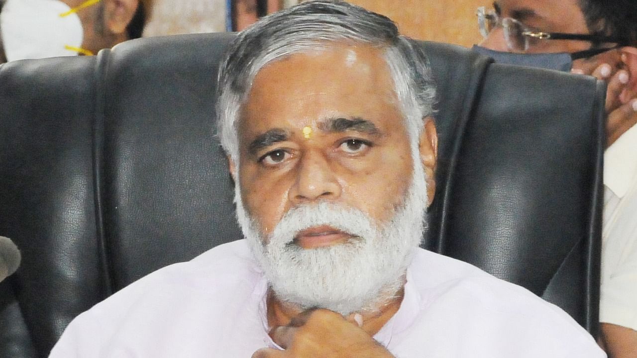 Karnataka Primary and Secondary Education Minister BC Nagesh. Credit: DH File Photo