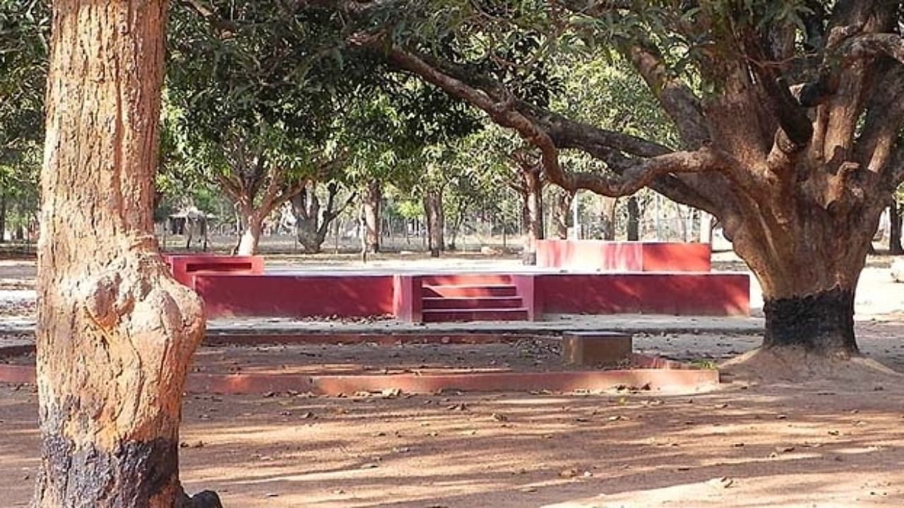 Visva Bharati campus. Credit: Visva Bharati website (https://visvabharati.ac.in/index.html)