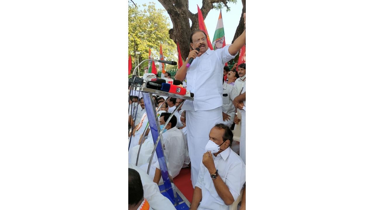 Kerala Congress chief K Sudhakaran during the protest against the K-Rail project in Thiryuvananthapuram. Credit: Twitter/@SudhakaranINC