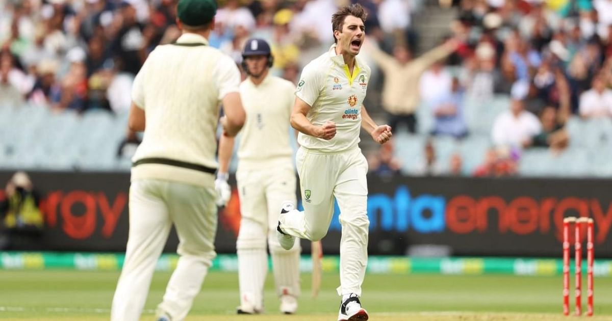 Hapless England's Ashes dreams in tatters as Australia pounce