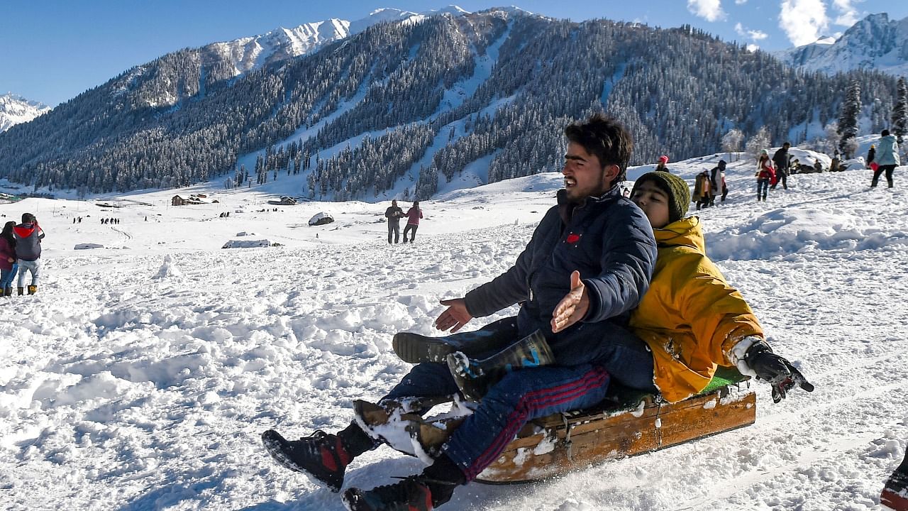 In 2020, Kashmir recorded only 41,267 tourist arrivals as the region remained under severe lockdown due to Covid-19 for most of the year. Credit: PTI Photo