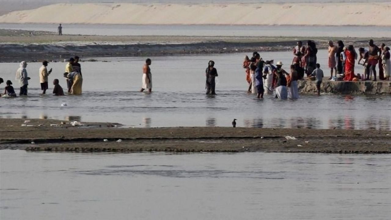 The government has mandated the minimum quantity of water that various stretches of river Ganga must necessarily have all through the year. Credit: PTI File Photo