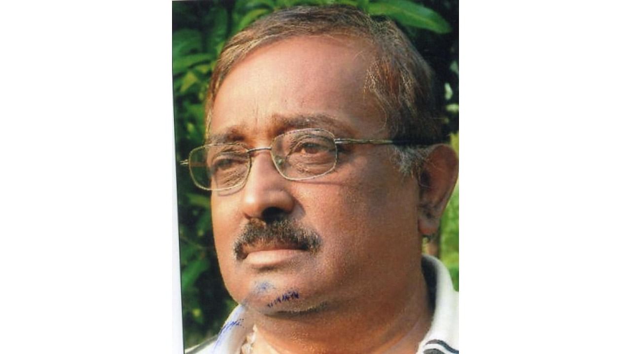 Kannada biographer D S Nagabhushana. Credit: DH Photo