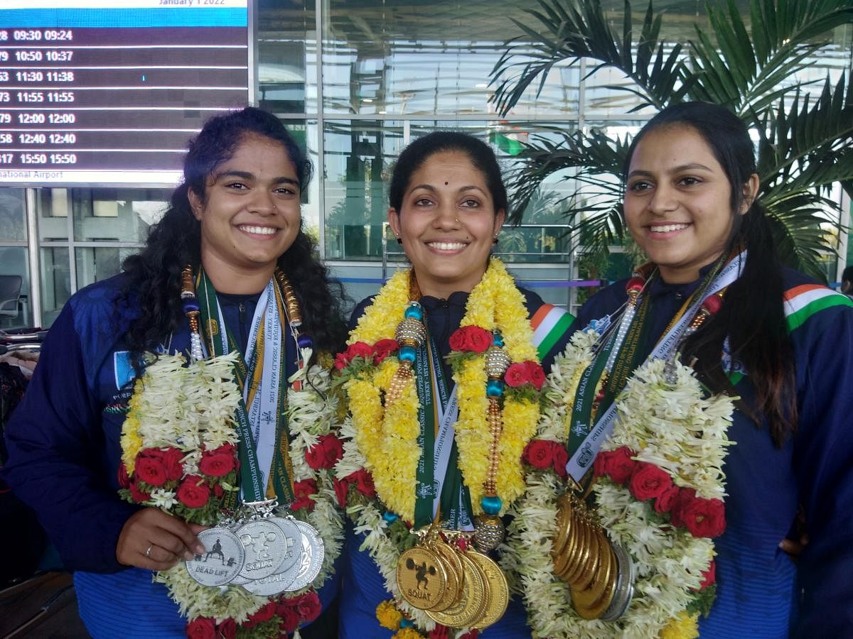 Medal winners at the Asian Power Lifting Championship were welcomed at Mangaluru International Airport.