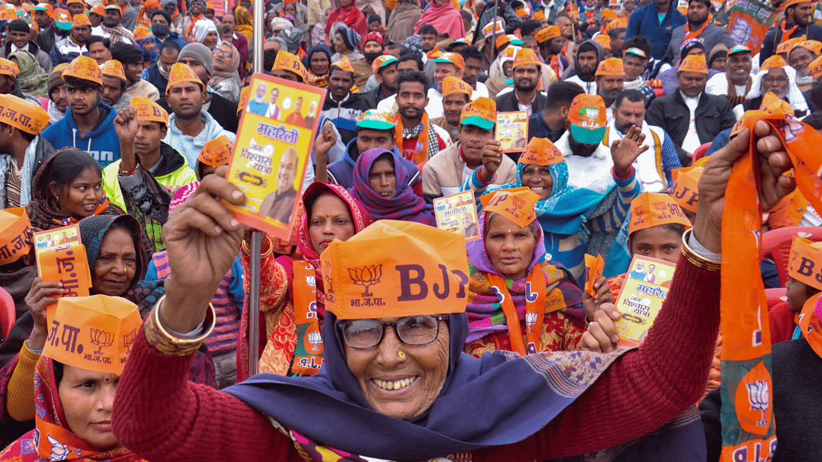 Women supporters during Union Home Minister Amit Shah's 'Jan Vishwas Yatra' ahead of 2022 Uttar Pradesh Assembly elections. Credit: PTI Photo