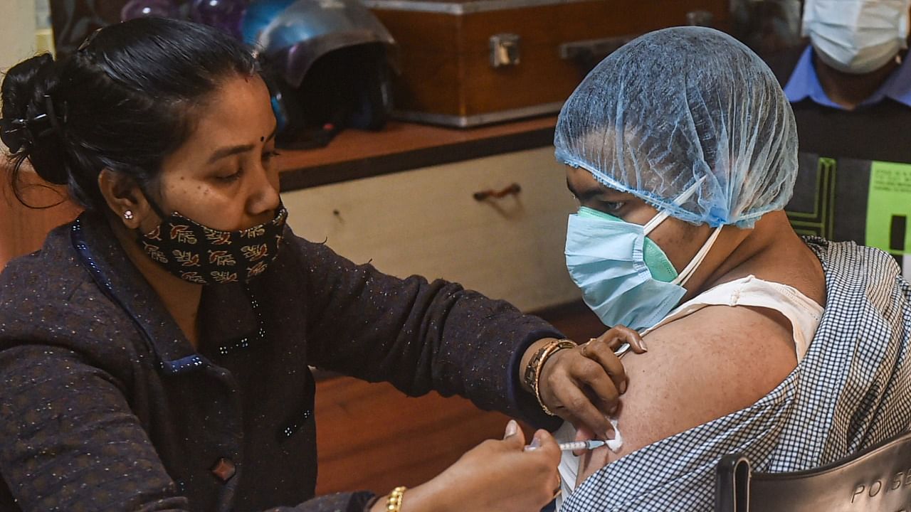 India began its vaccination campaign on Jan 16, 2021 with healthcare workers and kept expanding the scheme as it progressed. Credit: PTI File Photo