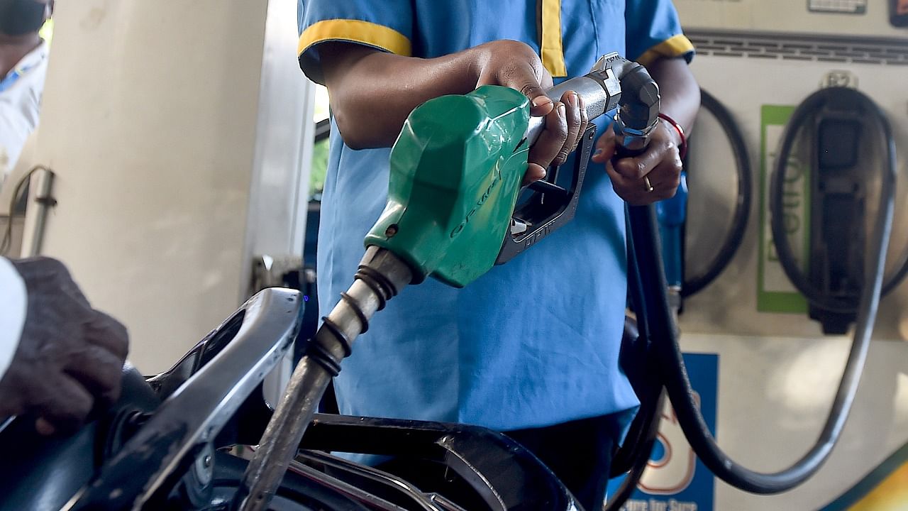 Fuel rates have remained unchanged despite a wild swing in international oil prices. Credit: PTI File Photo