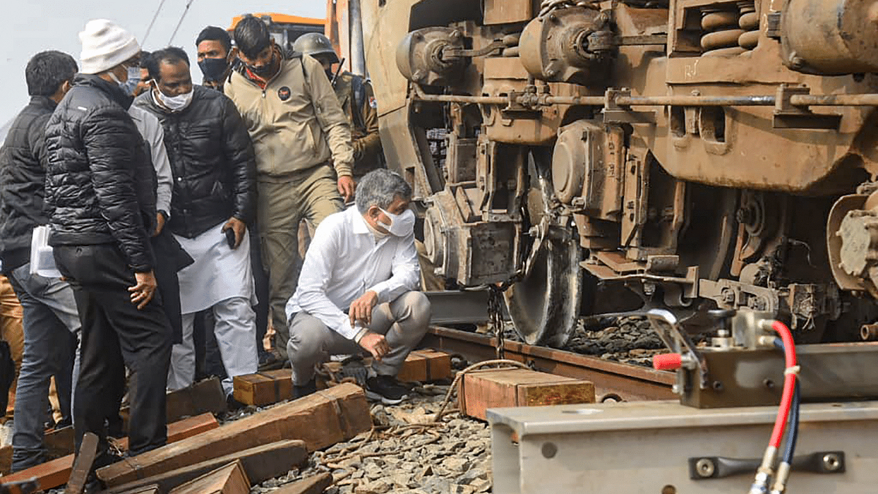 Union Railway Minister Ashwini Vaishnaw inspects the site of Guwahati-Bikaner Express train derailment at Mainaguri. Credit: PTI Photo