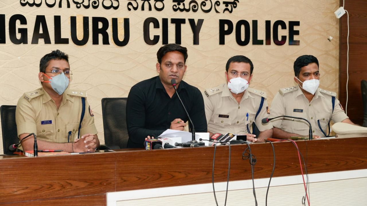 City Police Commissioner N Shashi Kumar speaks to mediapersons in Mangaluru. Credit: DH Photo