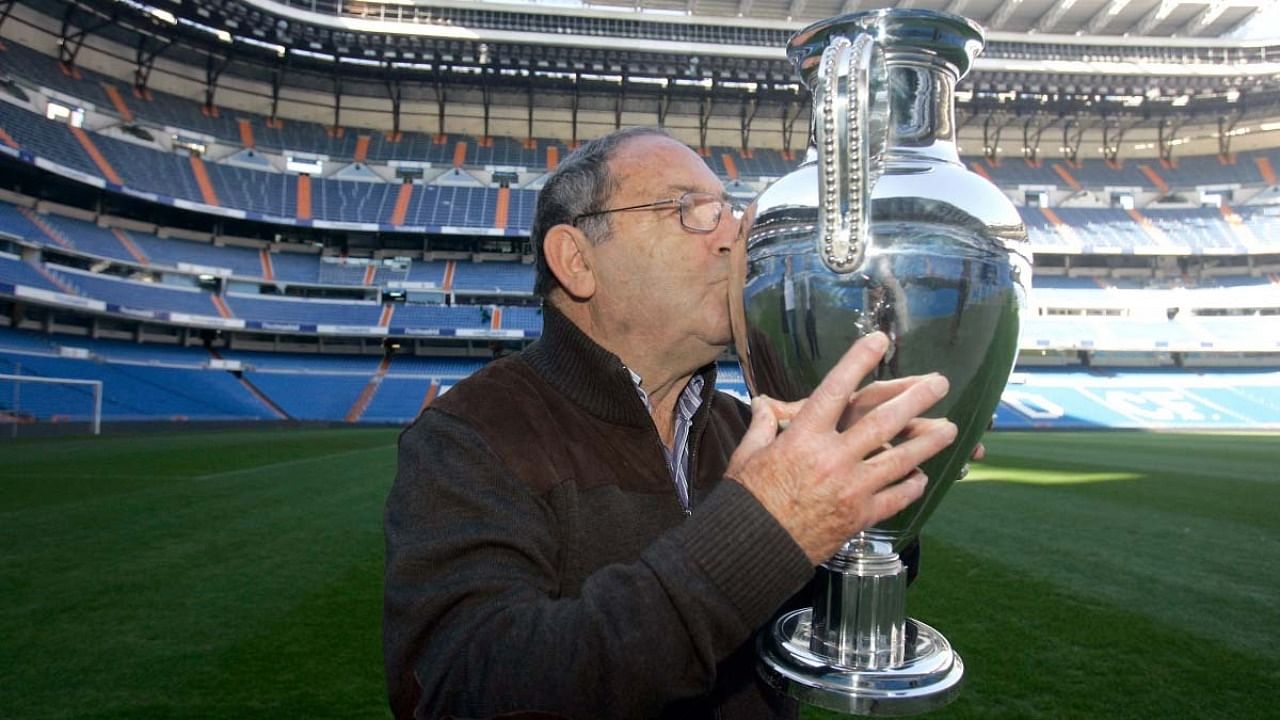 Real Madrid legend Paco Gento. Credit: Twitter/@realmadriden