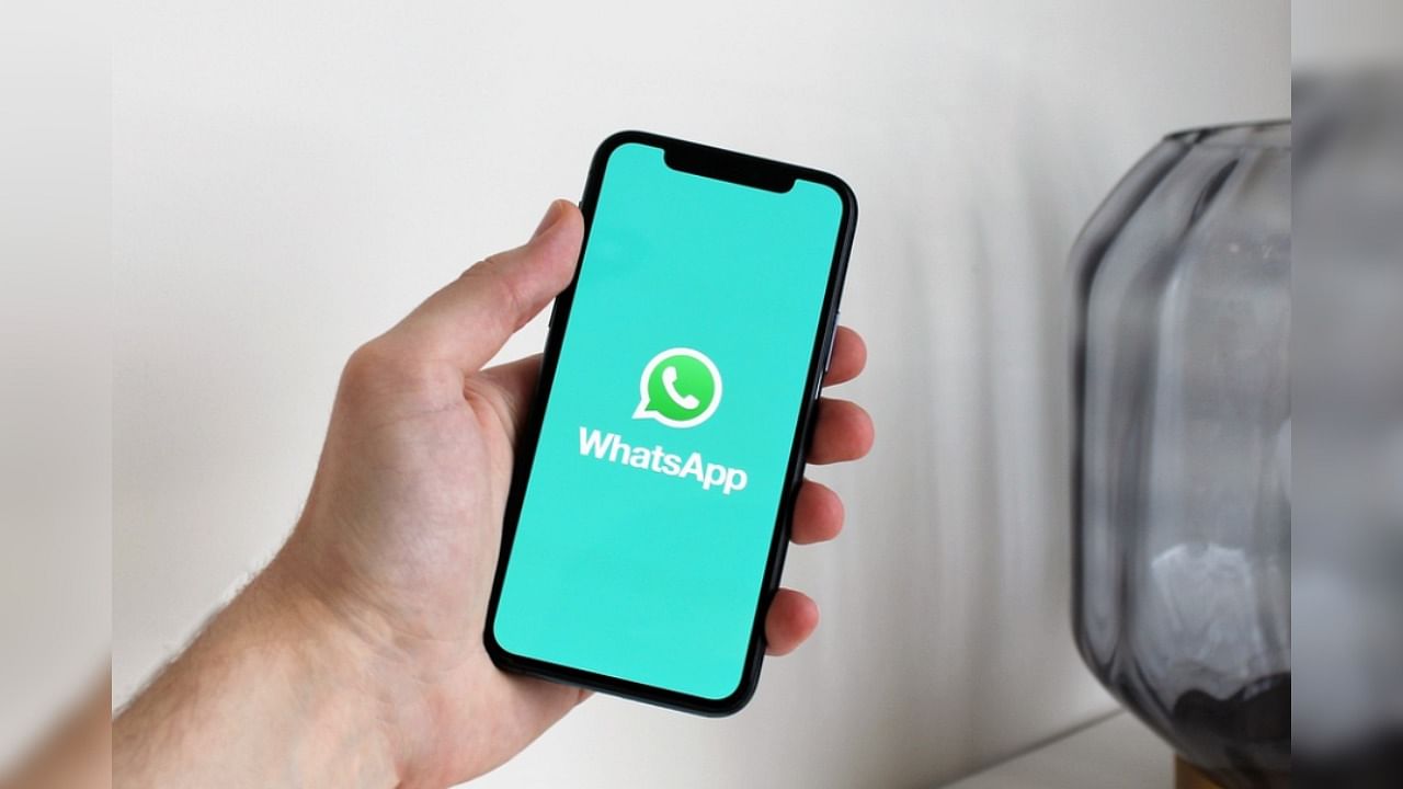 WhatsApp on the iPhone. Picture credit: Pixabay