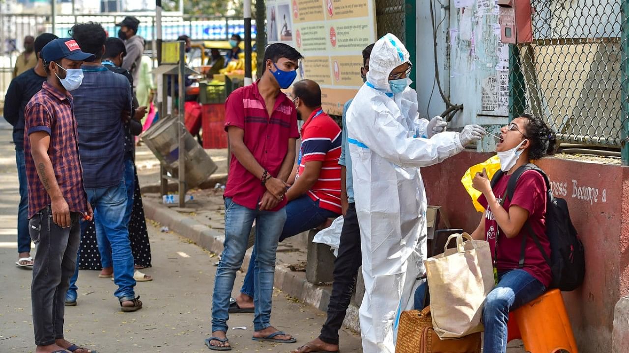 The state had recorded 41,457 infections on Tuesday and 40,499 on Wednesday. Credit: PTI File Photo