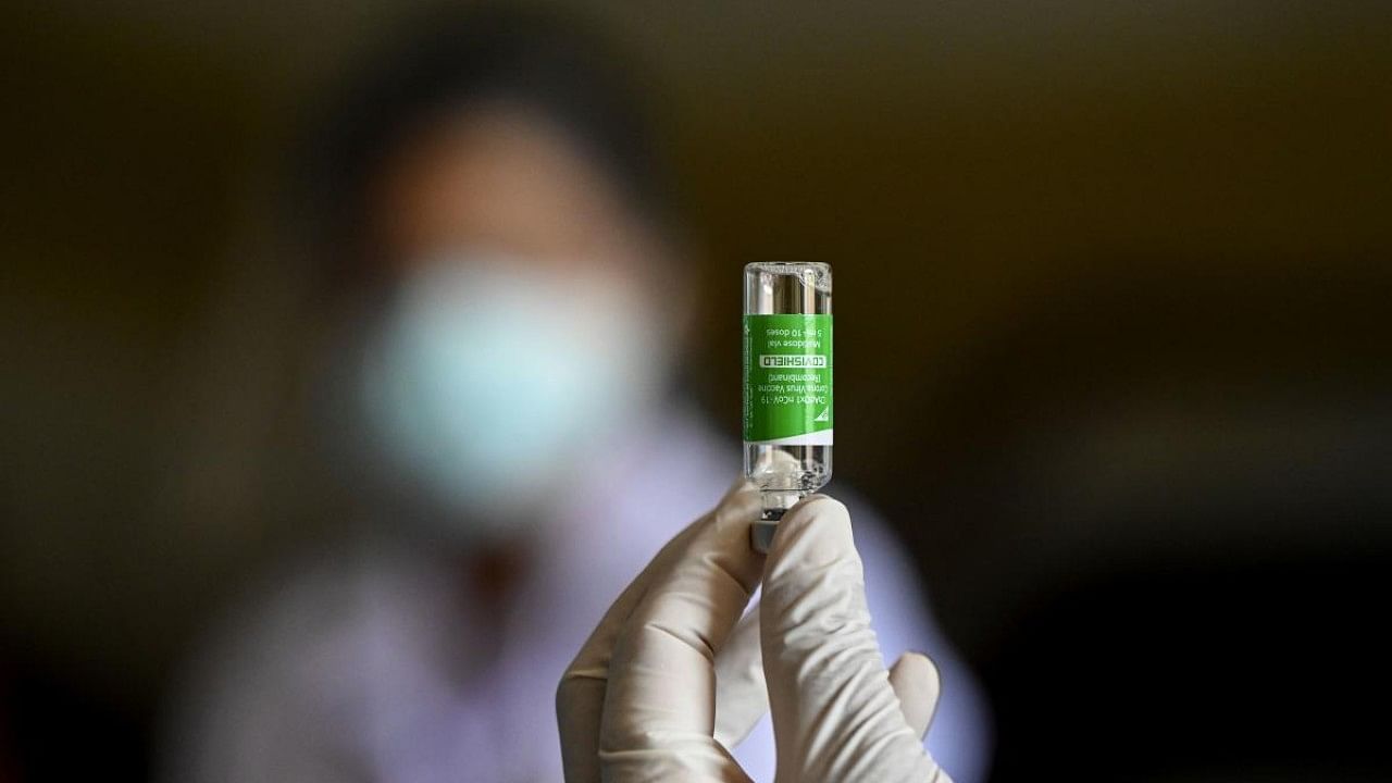 A Subject Expert Committee on Covid-19 of the Central Drugs Standard Control Organisation on January 19 recommended granting regular market approval to Covid vaccines Covishield and Covaxin for use in the adult population subject to certain conditions. Credit :AFP Photo