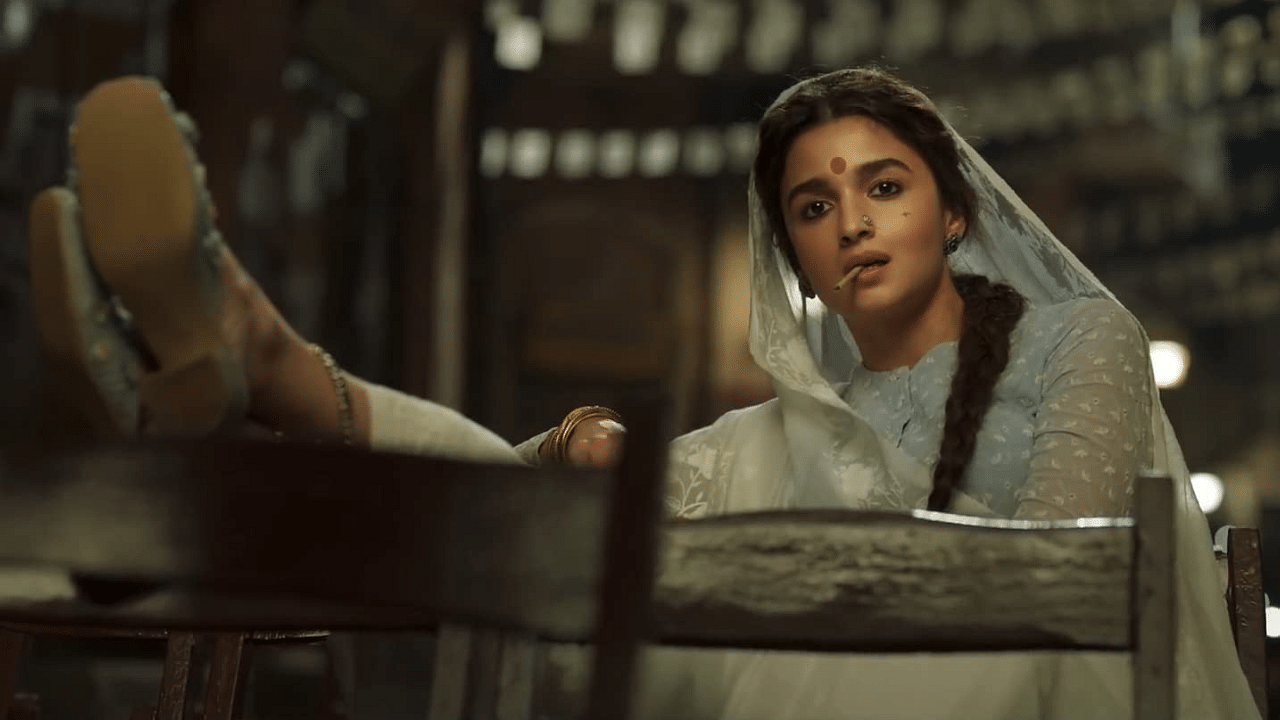 Alia Bhatt in a still from 'Gangubai Kathiawadi'. Credit: IMDb
