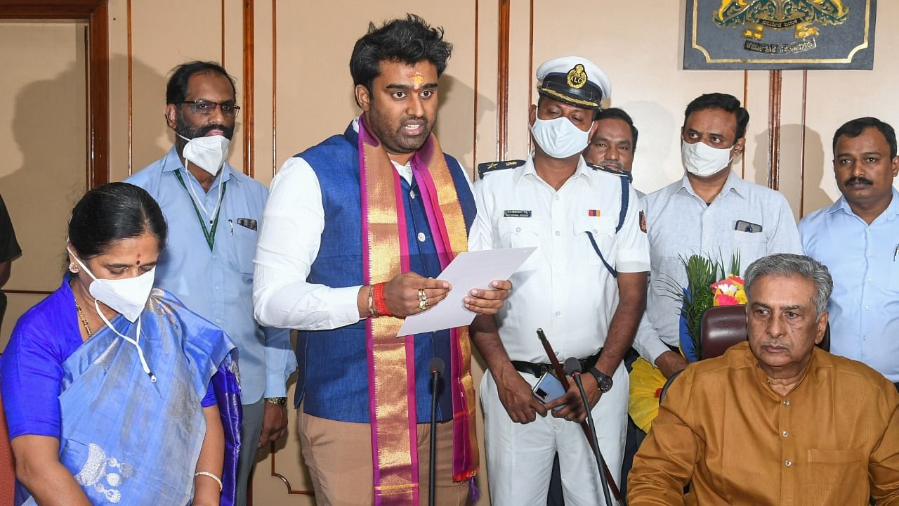 Suraj took oath in Vidhana Soudha in the name of God, in the presence of Legislative Council chairperson Basavaraj Horatti, who administered the oath to him. Credit: DH Photo/S K Dinesh