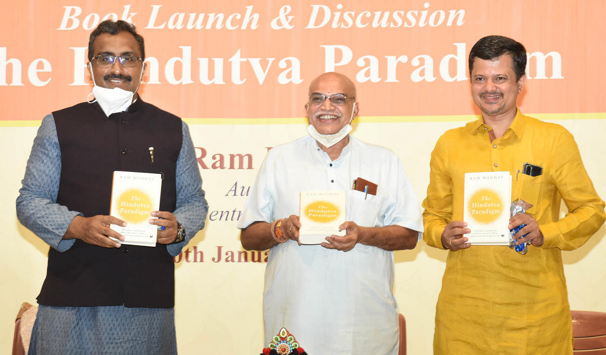 RSS central executive member Ram Madhav and other dignitaries during the release of his book ‘The Hindutva Paradigm’ at Sanghanikethana in Mangaluru. Credit: DH Photo